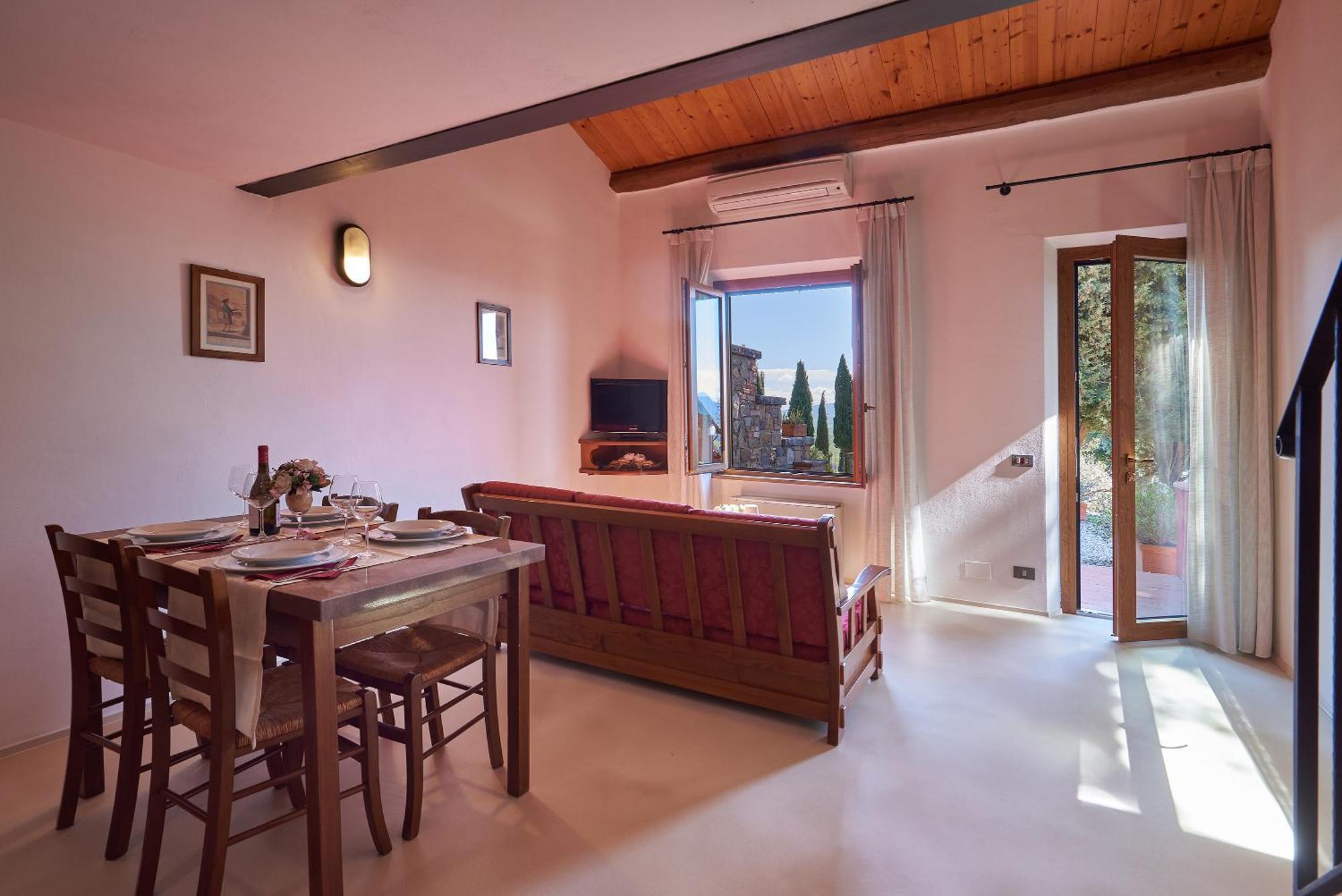 Casanova - Family Apartments Residence Сан-Куйрико-д'Орча Экстерьер фото